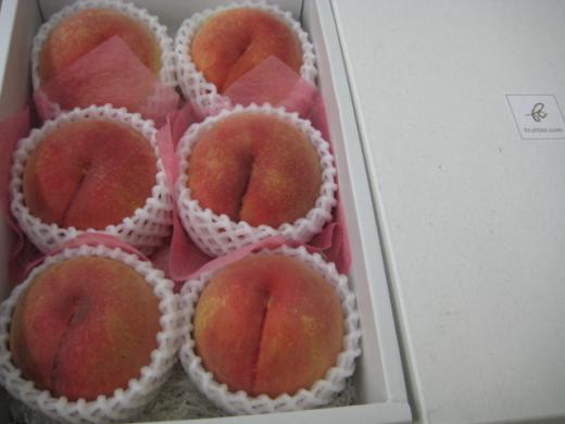 山形県天童産《川中島白桃》2kg6個入/