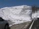 雪の壁:2011/04/20 10:37