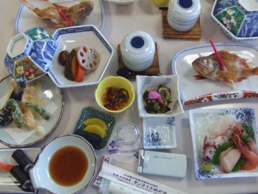 佐渡でのお宿の夕食/