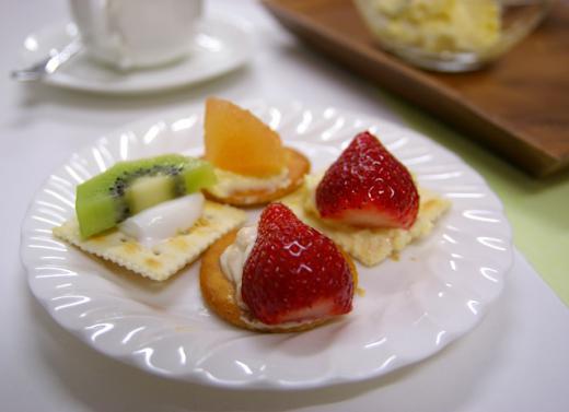 人気のフルーツカナッペ/