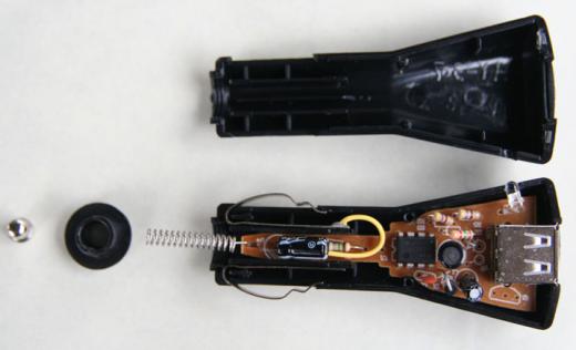 USBポート付DC充電器>開けてみました/