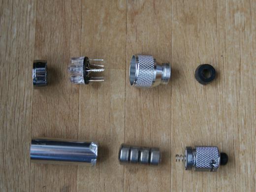 100均白色LEDライト>ビック5>分解 その1/