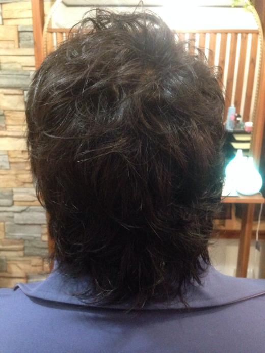 こちらのお客様は白髪が気になっていて、でもあまり明るくはしない程度にとご要望頂きました♪/