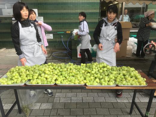 それからこちらの「お・も・て・な・し  ♪」/