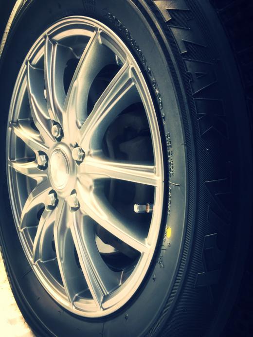 やっとタイヤ交換です!/