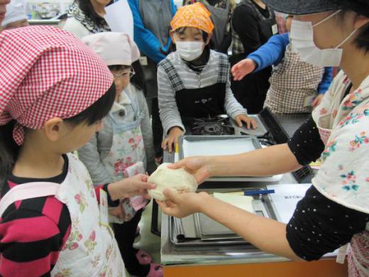 生地の固さはコレくらいです。/