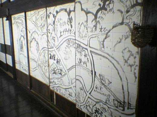 障子には・・・/