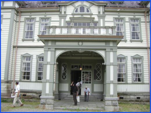 旧米沢高等工業学校本館 正面/