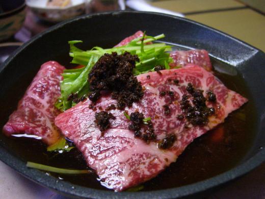 メインの牛肉/