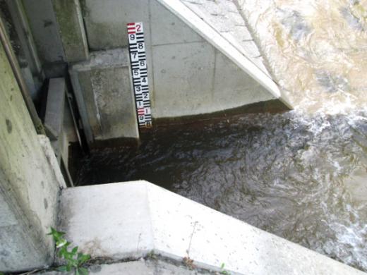 堀立川の取水口「猿尾堰」/