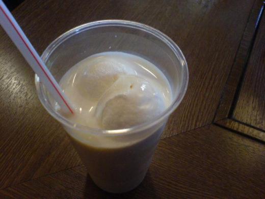 こちらは「とうふフロート」♪/