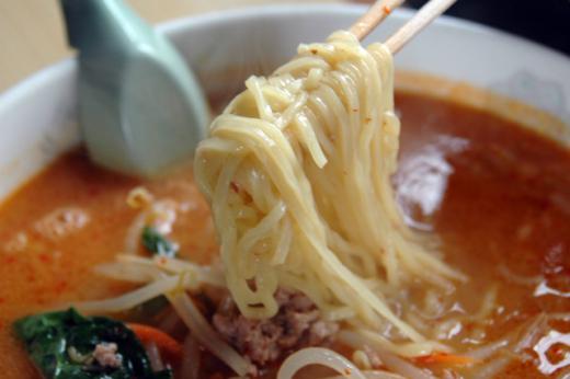 麺は細麺/