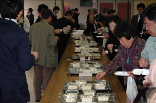 全国有数の豆腐を食べ比べ/