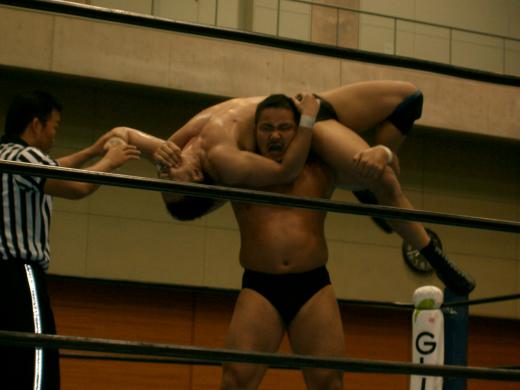 新日最強肉体のもちぬし/