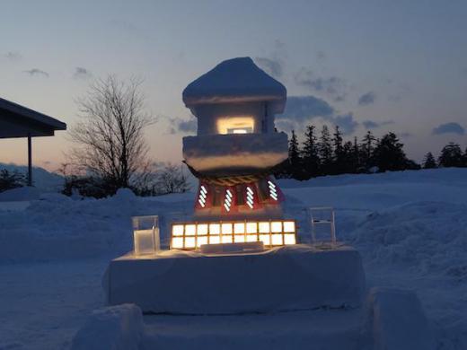 有機ELの雪灯篭/