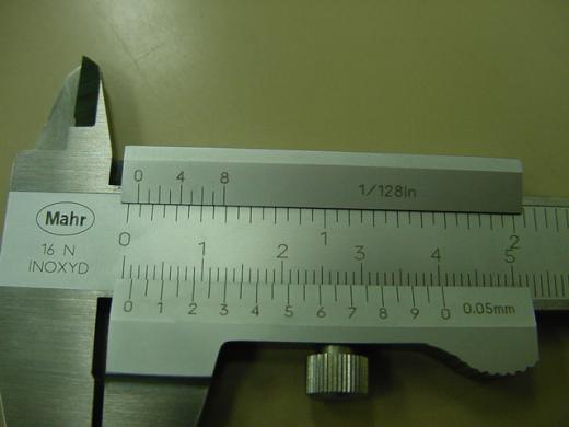 これがバーニヤ部分です。/