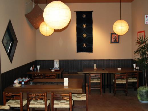 カフェスペースでどうぞ♪/