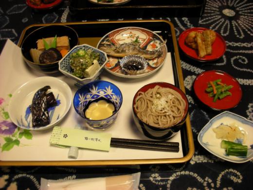 お椀もこだわりの・・/