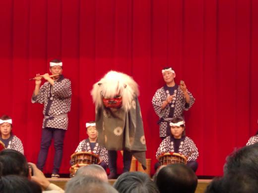 菁莪囃子会の獅子舞い/