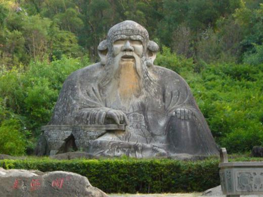 道教の祖、老子像です。/