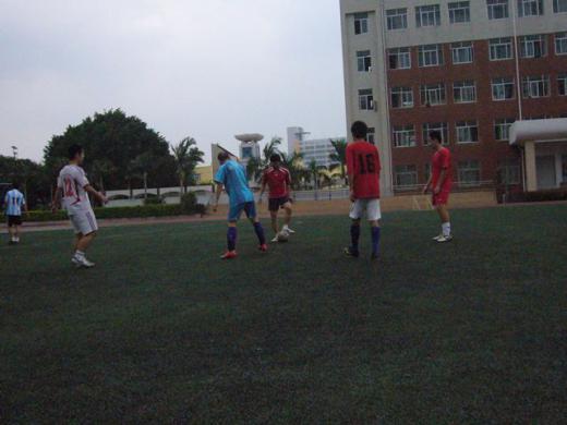 翌日も相変わらずまたサッカーに混ぜていただきました。/
