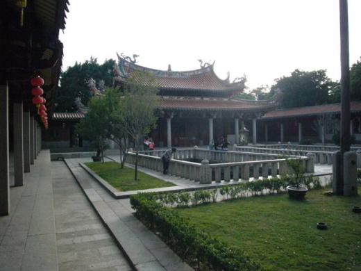 ³¹¤Î¿¿¤óÃæ¤Ë¤¢¤ê¡¢¤«¤Ê¤ê¤ÎÂ礤µ¤Ç¤¹¡£/