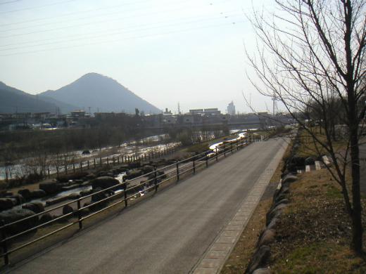 山形市「釈迦堂河畔広場」馬見ヶ崎上流いこいの場 --comment/