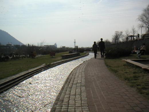 山形市「釈迦堂河畔広場」馬見ヶ崎上流いこいの場 --comment/