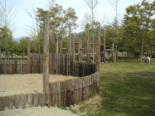 上山市民公園「蒸気機関車に逢える」地球と月を2回半往復 --comment/