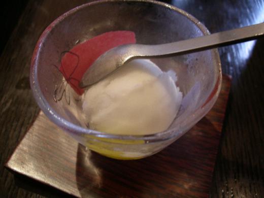 デザートに自家製シャーベットがつきました!/