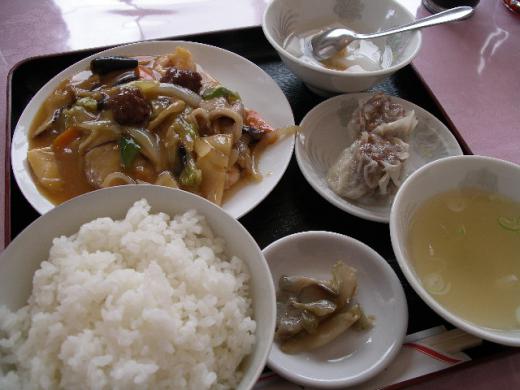 ランチメニューもお手頃/