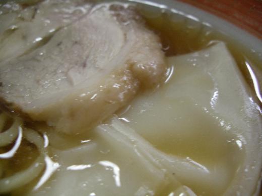 味なチャーシューと中太麺/