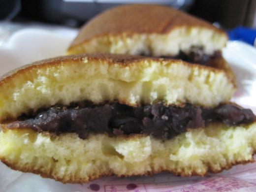 あんこがたっぷり入っています。/