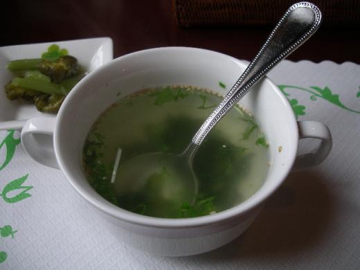 ワカメスープです/