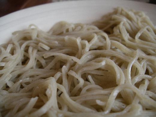 麺は手打ち細麺の最上早生種/