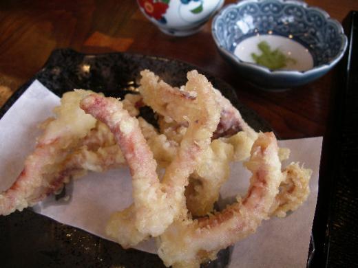 からっと揚げた下足天ぷら/