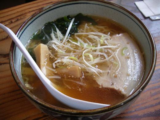 ミニサイズ〜醤油味のおこちゃまラーメン(399円)/
