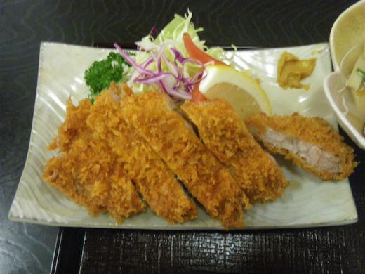 サクサク肉厚のロースカツ!/