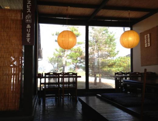 広々とした店内/