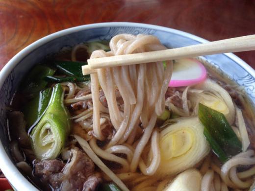 モチモチでボリュームのある麺です/
