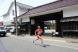 山形県縦断駅伝大会 結城豊太郎記念館前を力走:2012/04/29 17:47