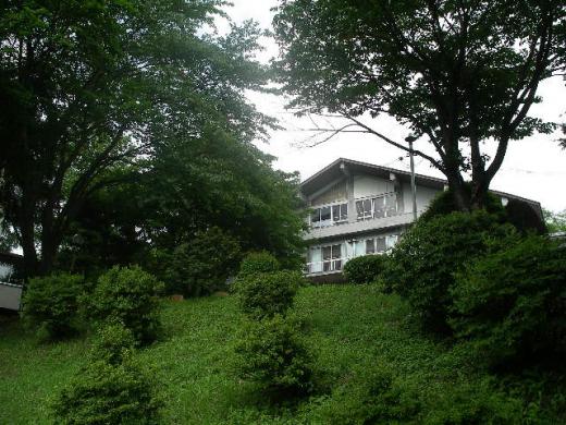 蔵王温泉の見晴らしのよい丘の上/