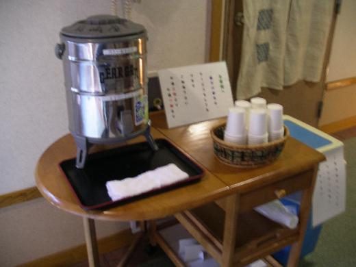 冷た〜い「樹氷の泉」が自由に飲めます。/