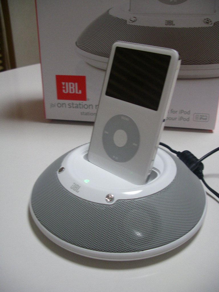 iPod  JBL