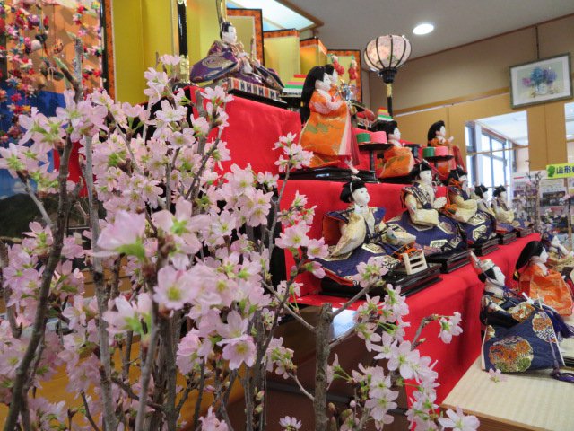 餤Ƥޤ