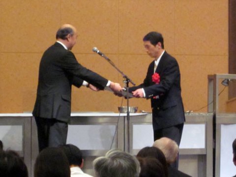 【2011最優秀賞】吉田製粉株式会社さま「手軽に飲むだけ玄米食」：画像