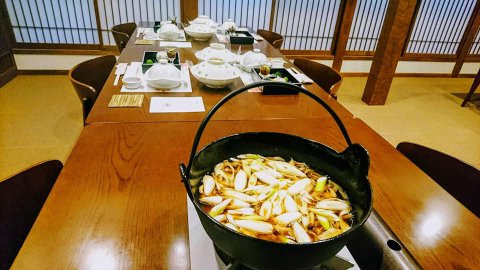 芋煮はアツアツで /はぎ苑:画像